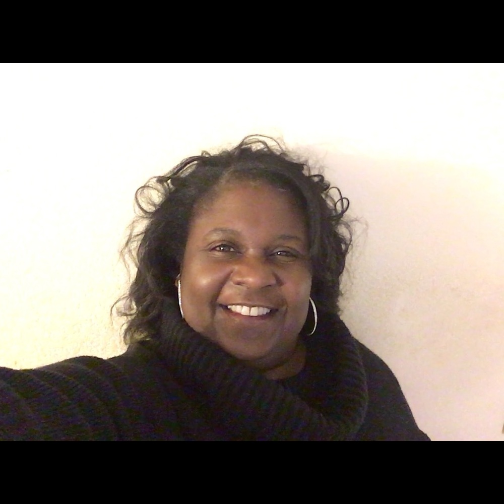 Meet your Posher, Carla